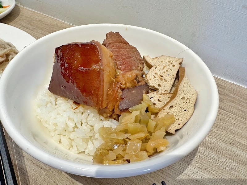 爌肉飯